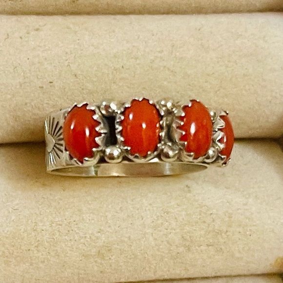 VTG Native American NAVAJO STERLING SILVER CORAL  RING SIZE 5.75 SIGNED - Picture 1 of 8